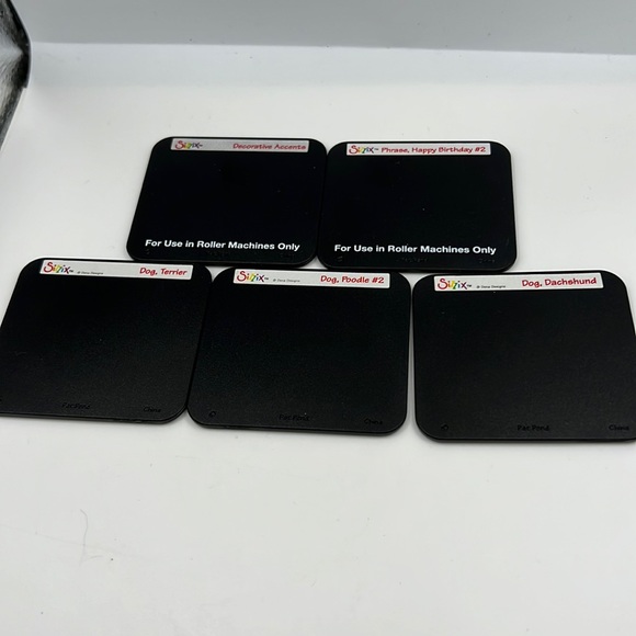 Sizzix Sizzlits set of 5 dies: dogs, birthday and decorative - Picture 2 of 7